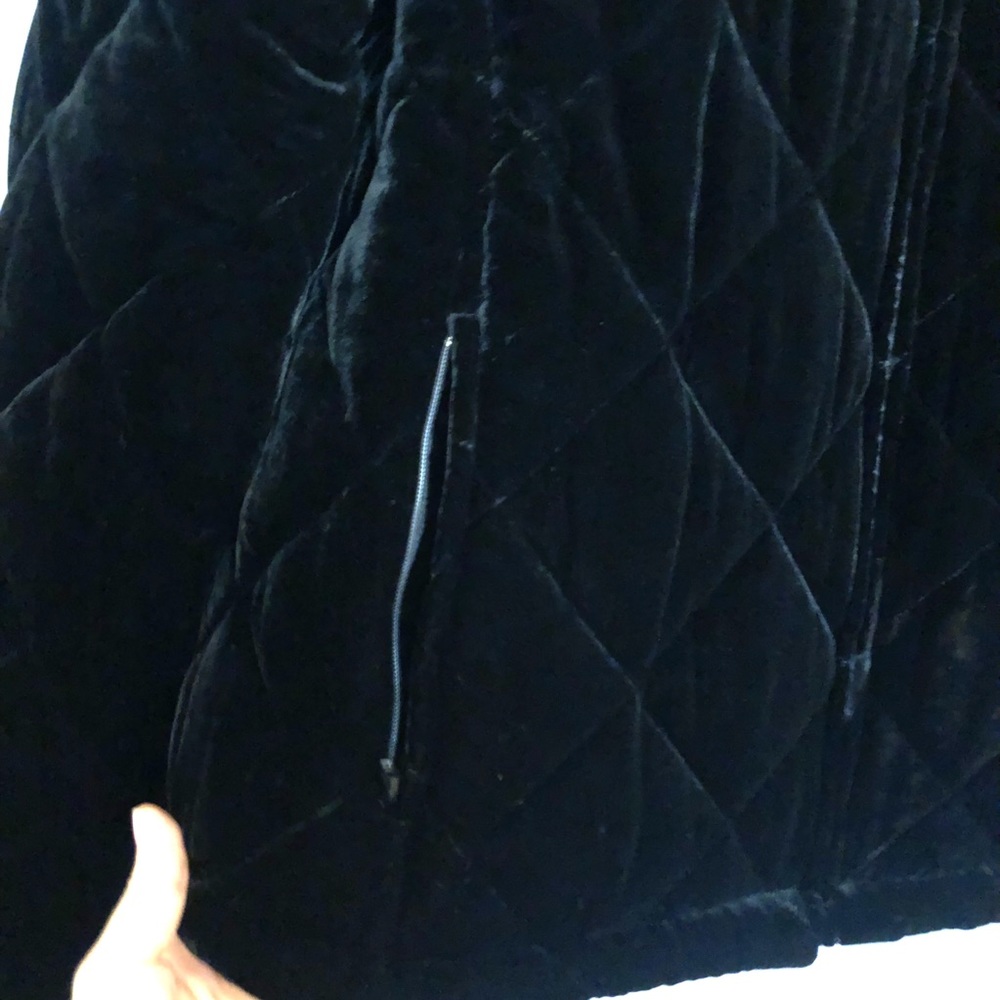❌ SOLD ❌ Ralph Lauren Petite Velvet Puffer Jacket - Picture 3 of 5